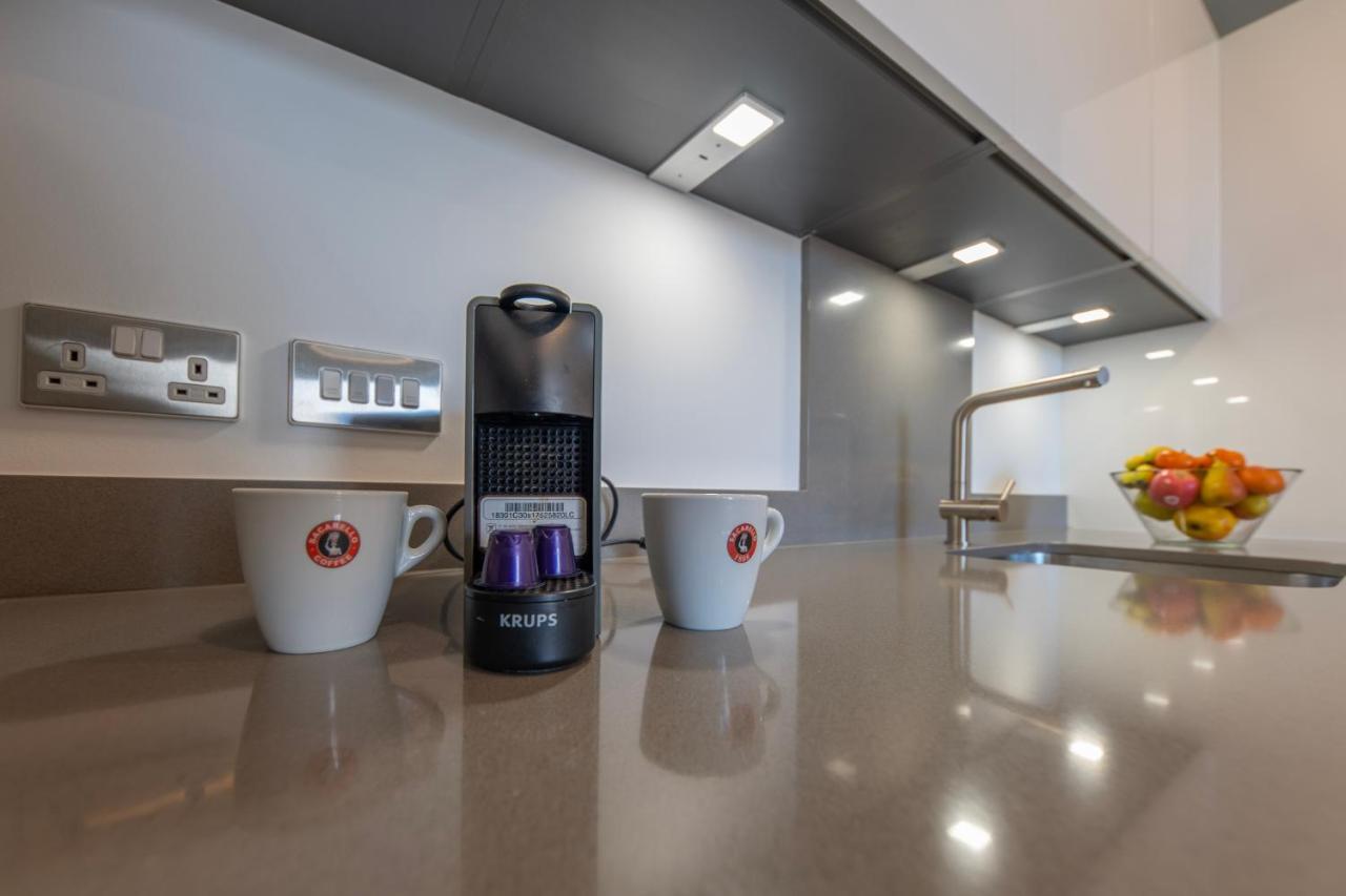 Brand New Luxury 1 Bed 2 Bath Apartment - Spa & Pool Gibraltar Eksteriør bilde